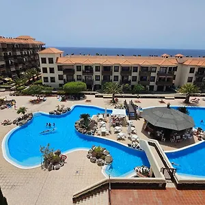 https://bonito-apartamento-con-piscina.adeje-hotels.com